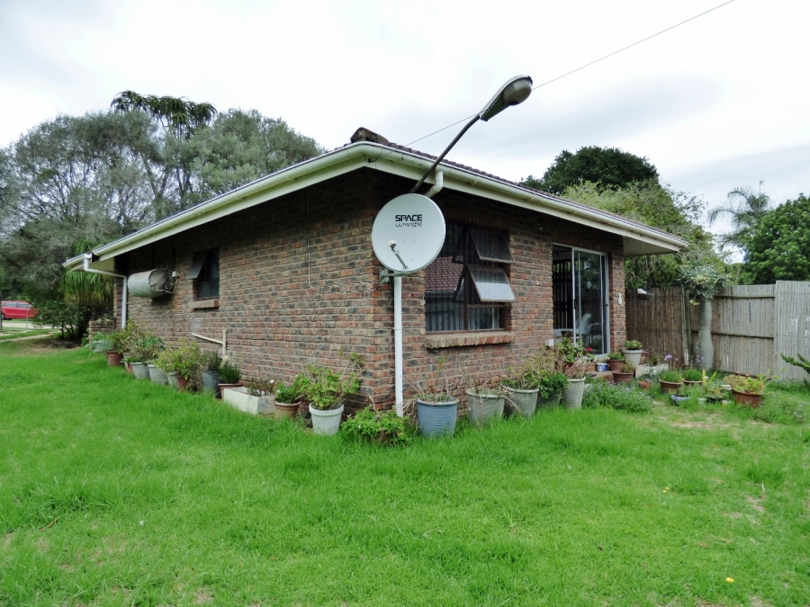 2 Bedroom Property for Sale in West Bank Eastern Cape